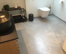 Microcement i 2 badeværelser i Odense