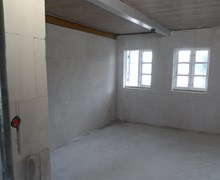Multipor indvendig i hus (Middelfart)
